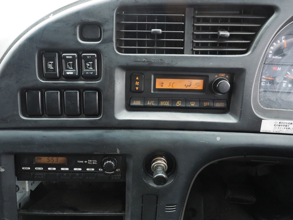 いすゞ ギガ ウイング車 大型 LKG-CYJ77A 年式 H24[写真36]