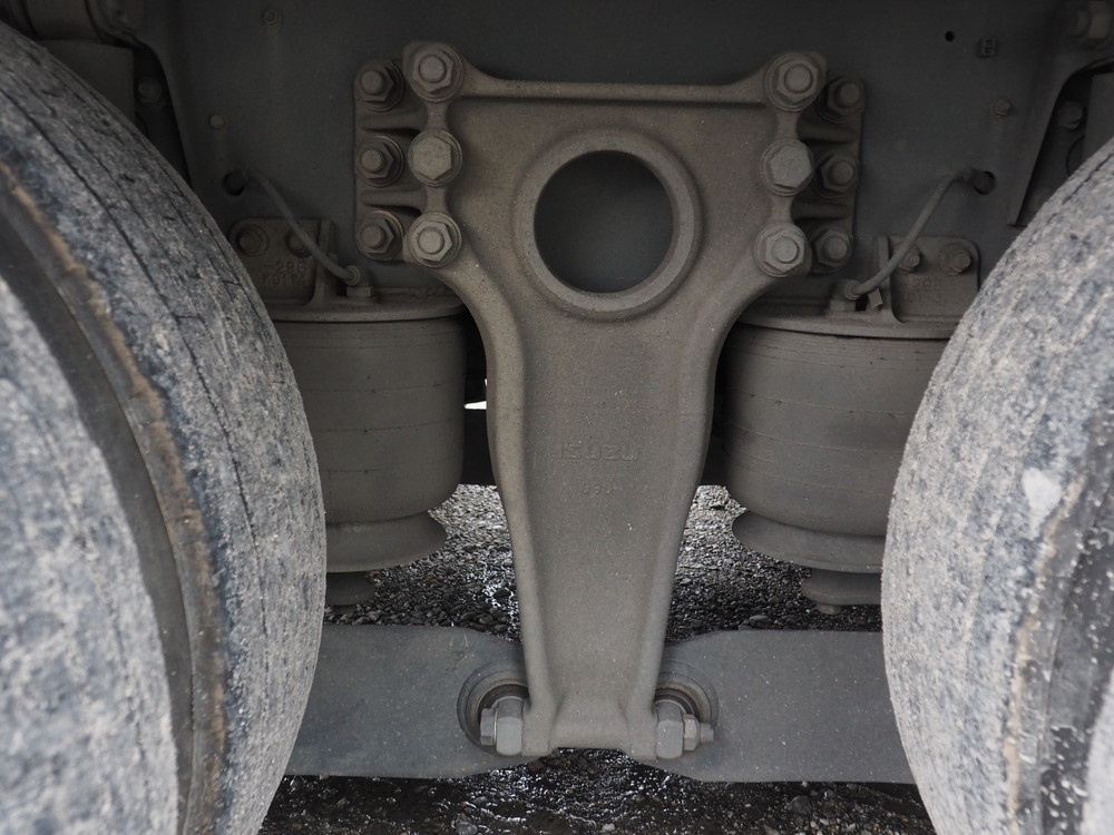 いすゞ ギガ ウイング車 大型 LKG-CYJ77A 年式 H24[写真46]