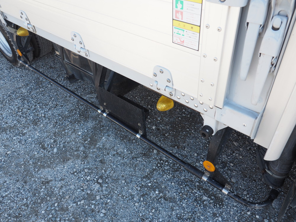 いすゞ エルフ ウイング車 小型 TRG-NPR85AN 年式 H27[写真10]