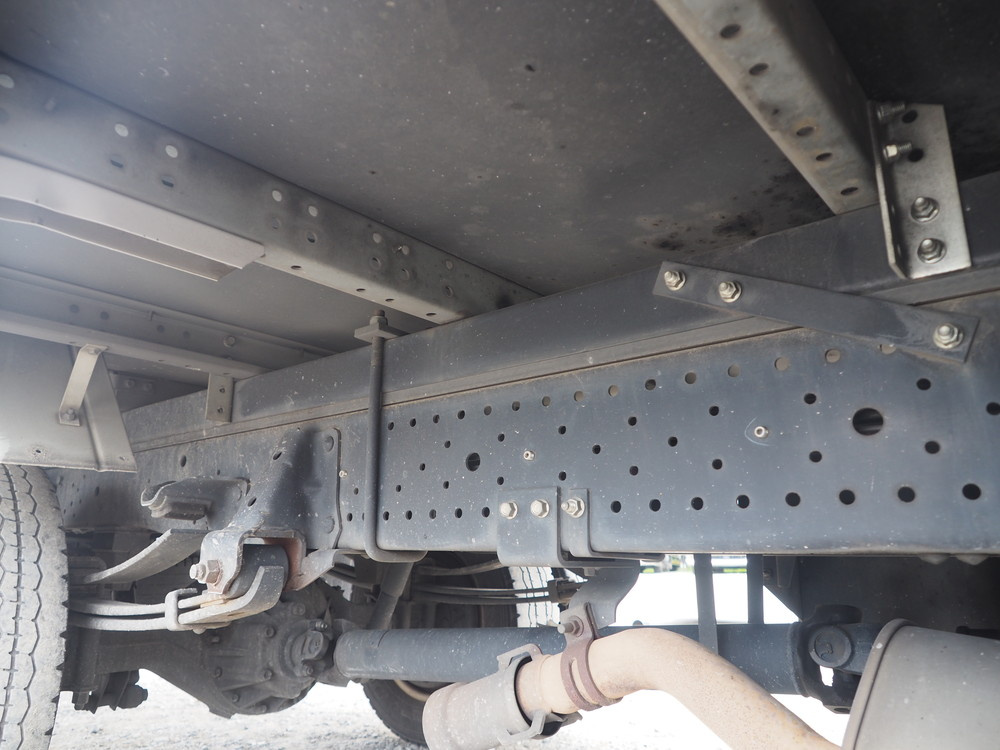 いすゞ エルフ バン車 小型 TKG-NMR85AN 年式 H25[写真32]