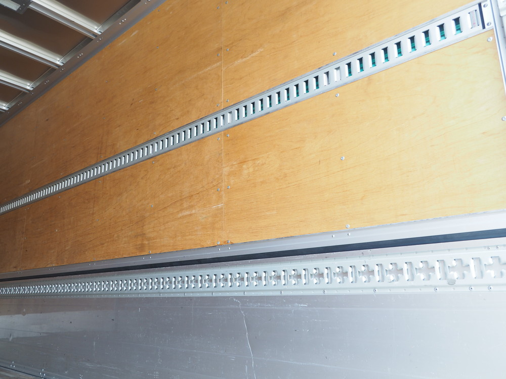 いすゞ フォワード ウイング車 中型 TKG-FRR90T2 年式 H29[写真37]