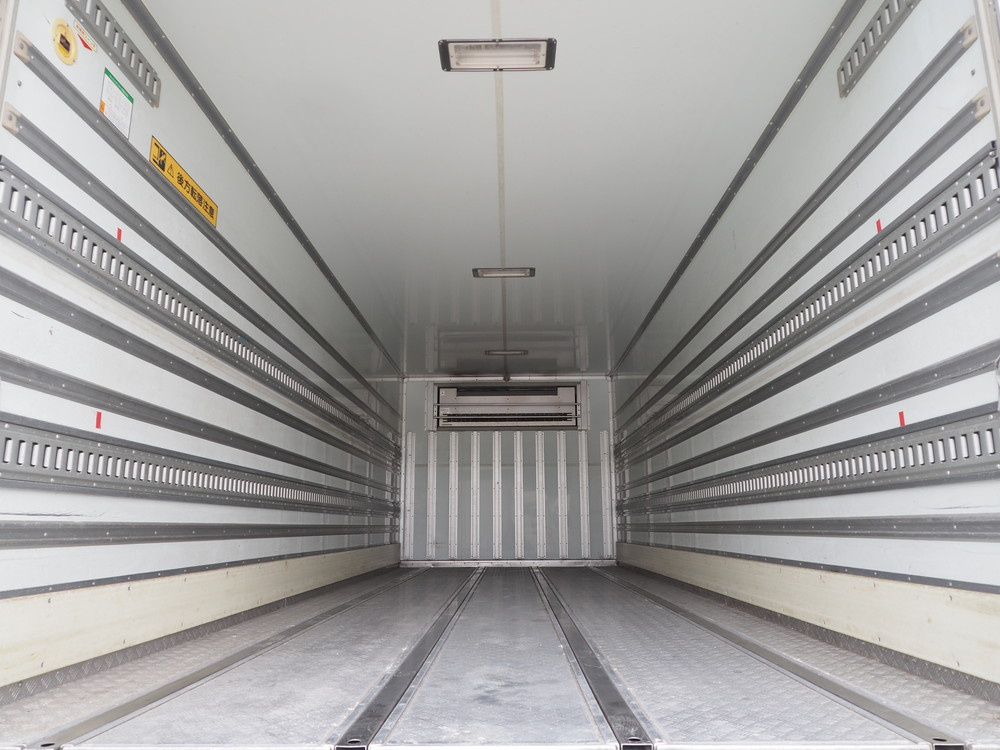 いすゞ フォワード 冷凍バン 中型 PKG-FRR90T2 年式 H21[写真15]