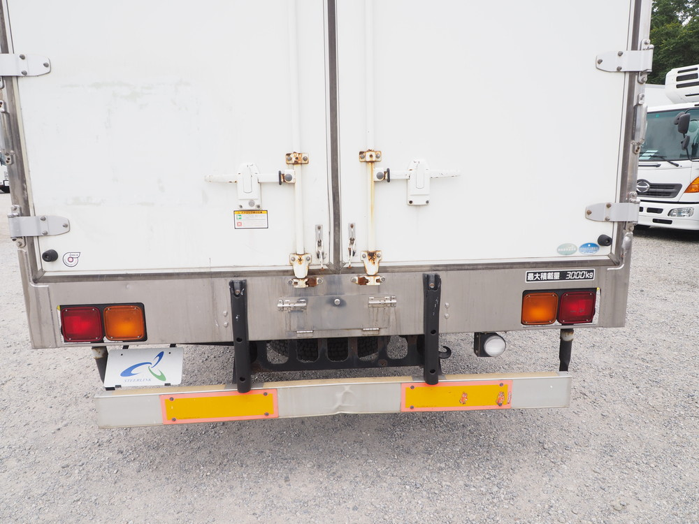 いすゞ フォワード 冷凍バン 中型 PKG-FRR90T2 年式 H21[写真26]