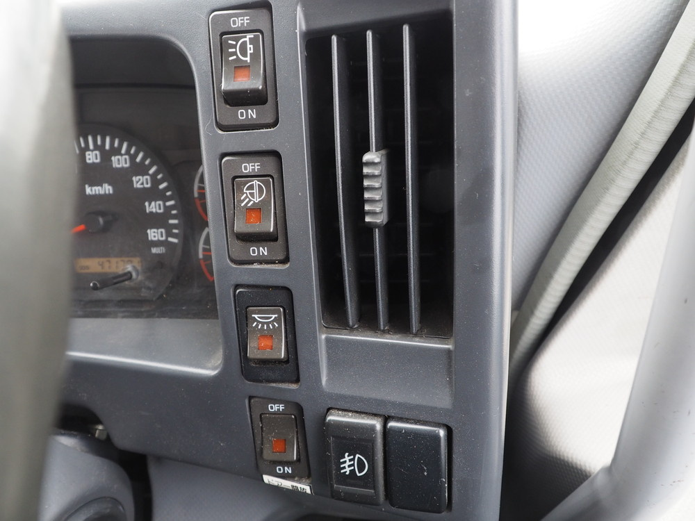 いすゞ フォワード 冷凍バン 中型 PKG-FRR90T2 年式 H21[写真39]