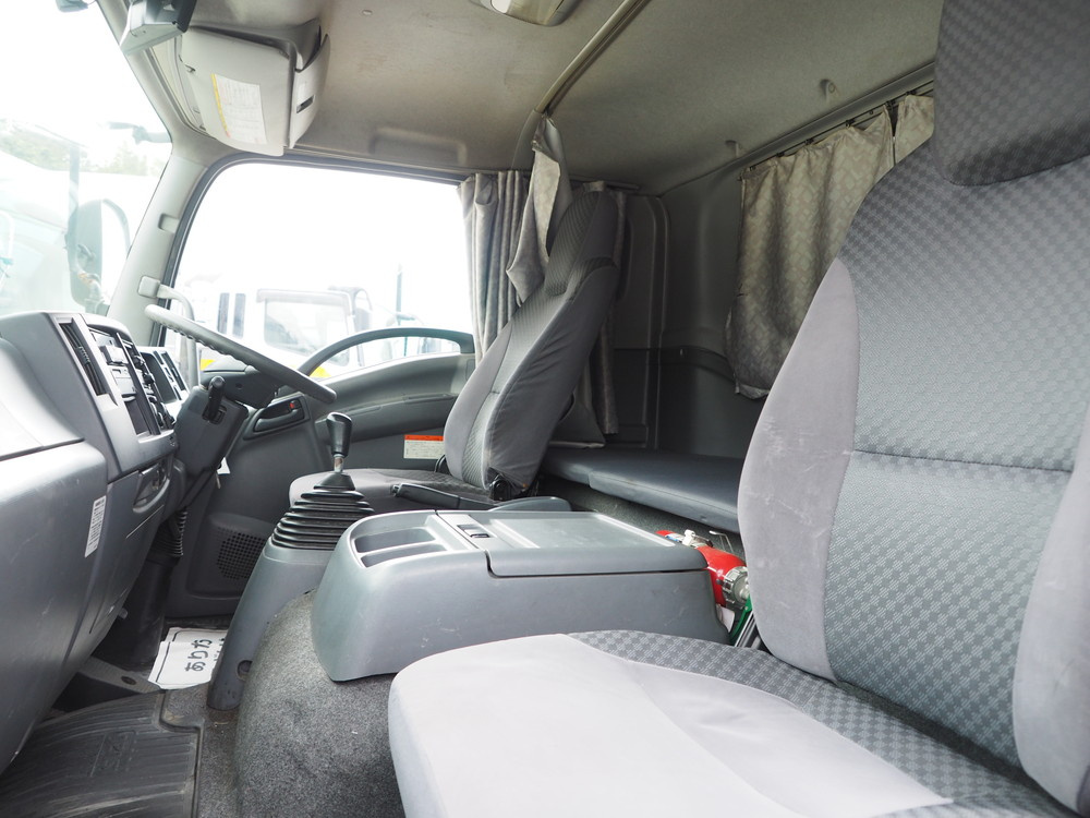 いすゞ フォワード ウイング車 中型 TKG-FRR90T2 年式 H25[写真35]