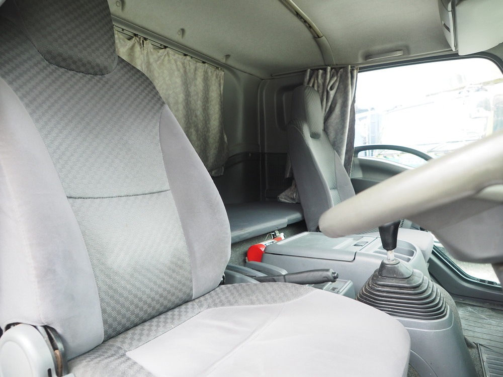 いすゞ フォワード ウイング車 中型 TKG-FRR90T2 年式 H25[写真27]