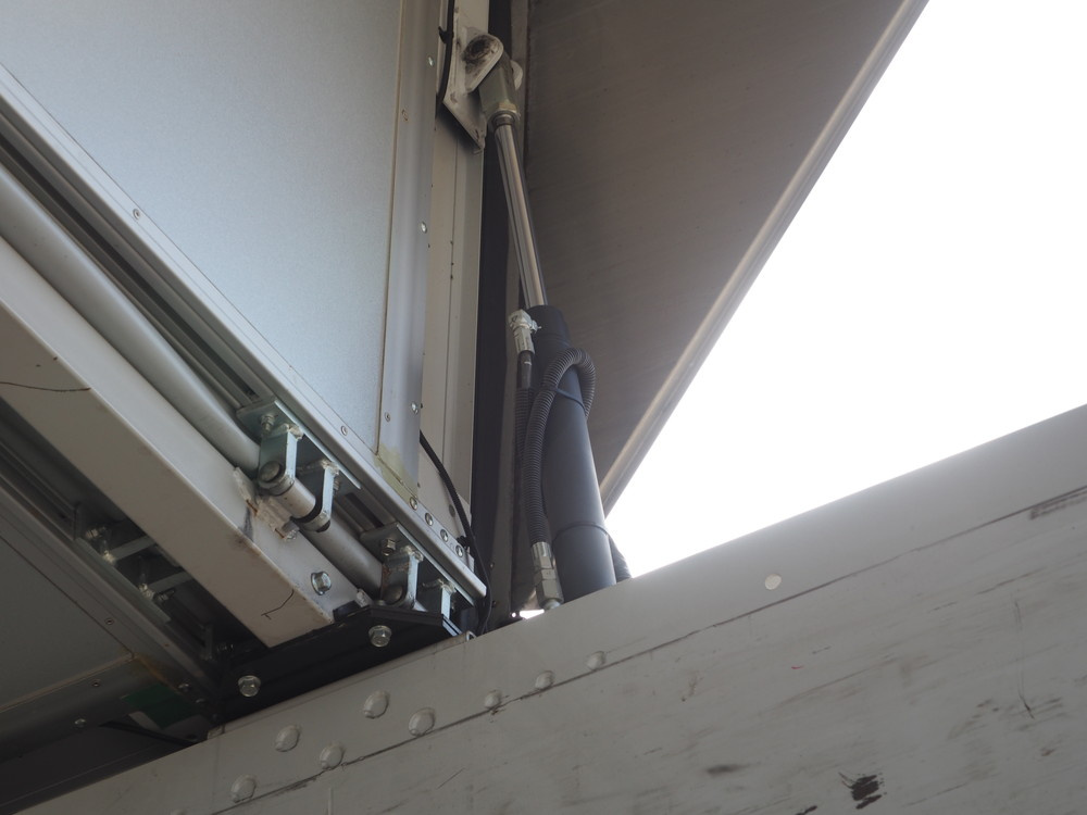 三菱ふそう スーパーグレート ウイング車 大型 QKG-FS54VZ 年式 H24[写真11]