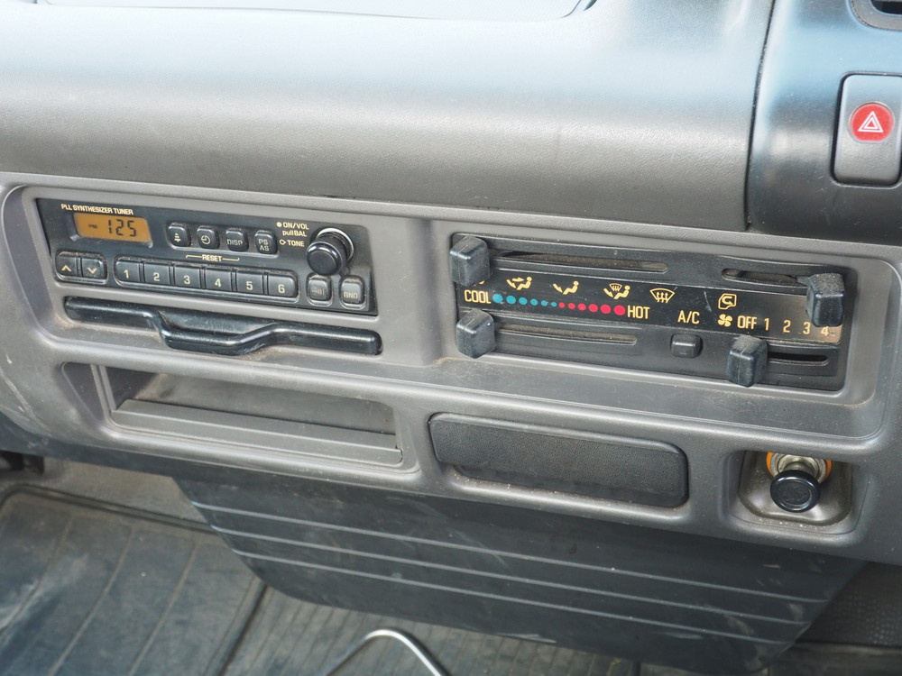 いすゞ エルフ 平ボディ 小型 KK-NPR66LR 年式 H11[写真26]