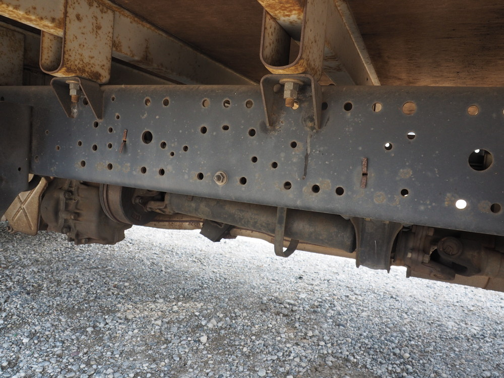 いすゞ エルフ 平ボディ 小型 KK-NPR66LR 年式 H11[写真37]