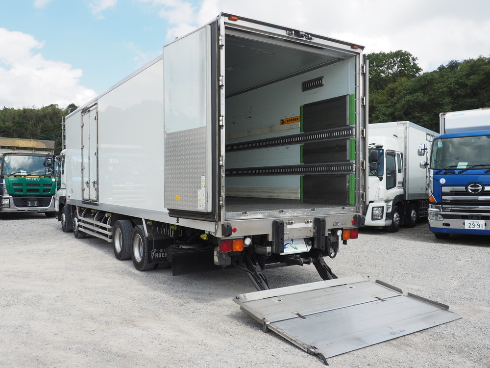 いすゞ ギガ 冷凍バン 大型 QKG-CYJ77A 年式 H27[写真26]