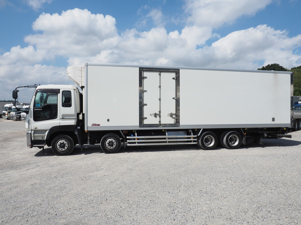 いすゞ ギガ 冷凍バン 大型 QKG-CYJ77A 年式 H27[写真12]