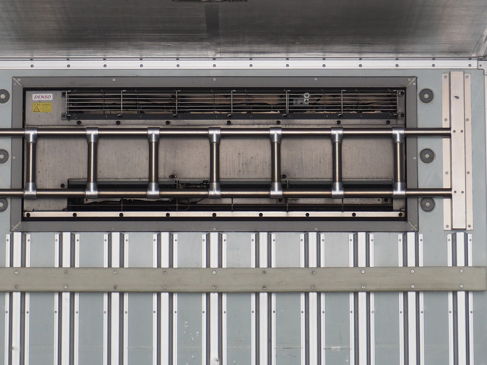 いすゞ ギガ 冷凍バン 大型 QKG-CYJ77A 年式 H27[写真19]