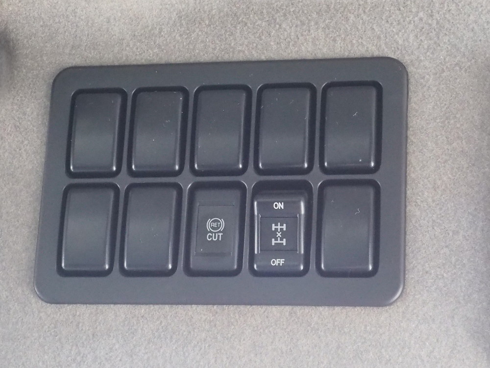 いすゞ ギガ 冷凍バン 大型 QKG-CYJ77A 年式 H27[写真37]