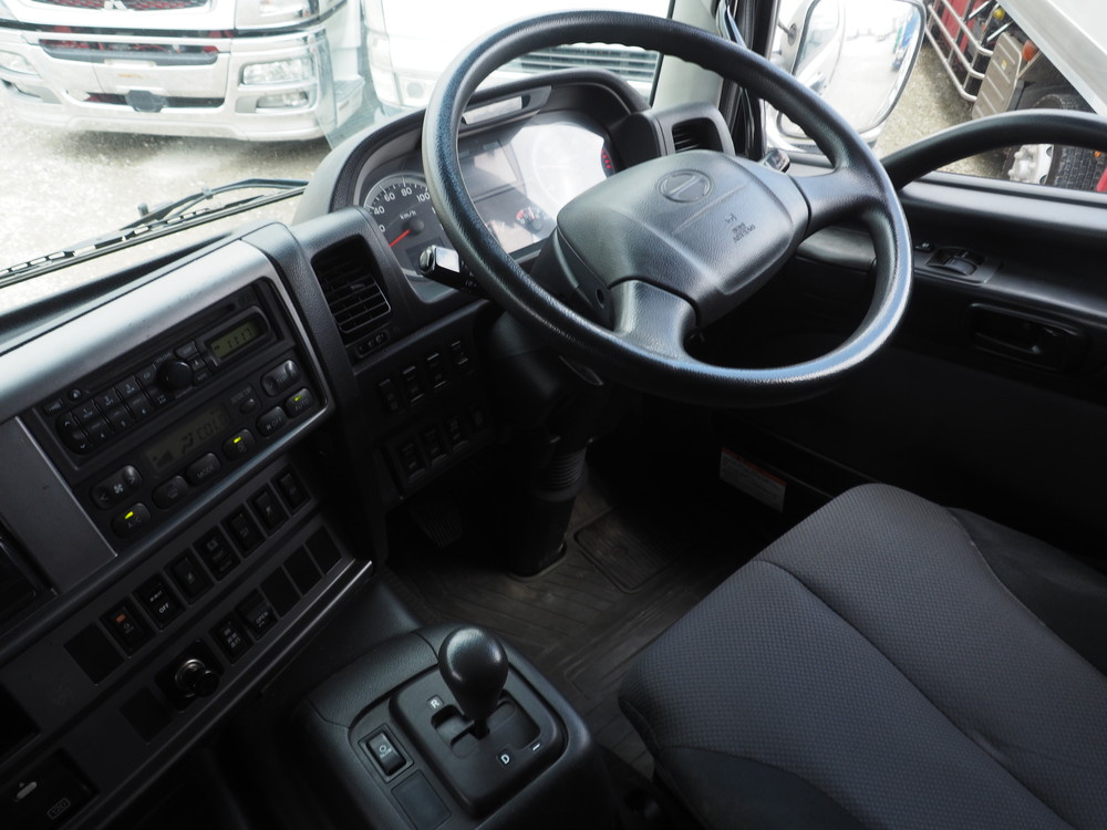 日野 グランドプロフィア ウイング車 大型 QPG-FW1EXEG 年式 H26[写真18]