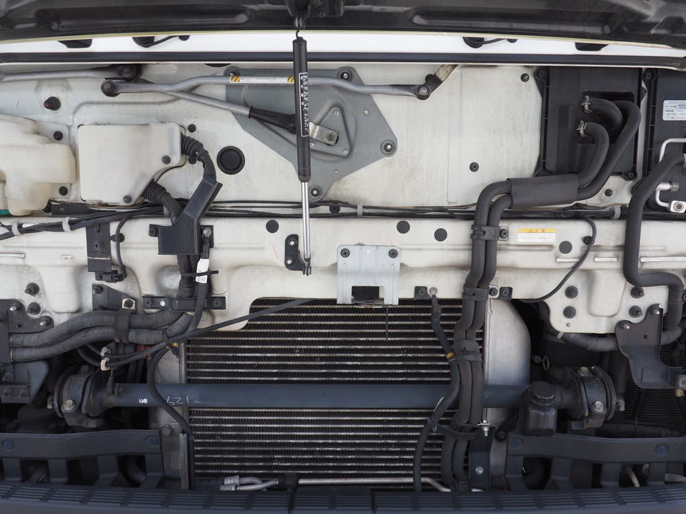 いすゞ ギガ ウイング車 大型 QKG-CYJ77A 年式 H27[写真54]