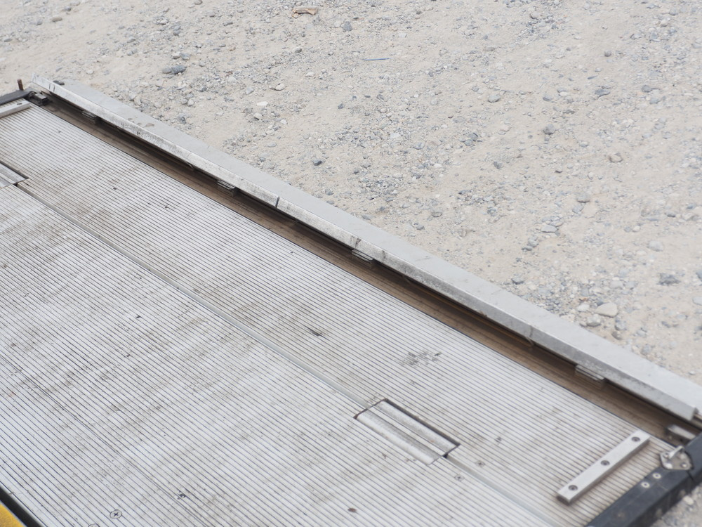 いすゞ エルフ 冷凍バン 小型 SKG-NPR85AN 年式 H24[写真16]