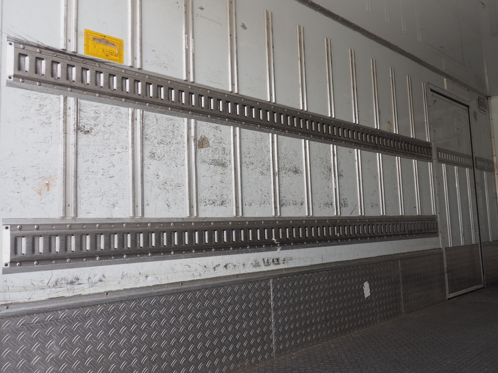 いすゞ エルフ 冷凍バン 小型 SKG-NPR85AN 年式 H23[写真20]