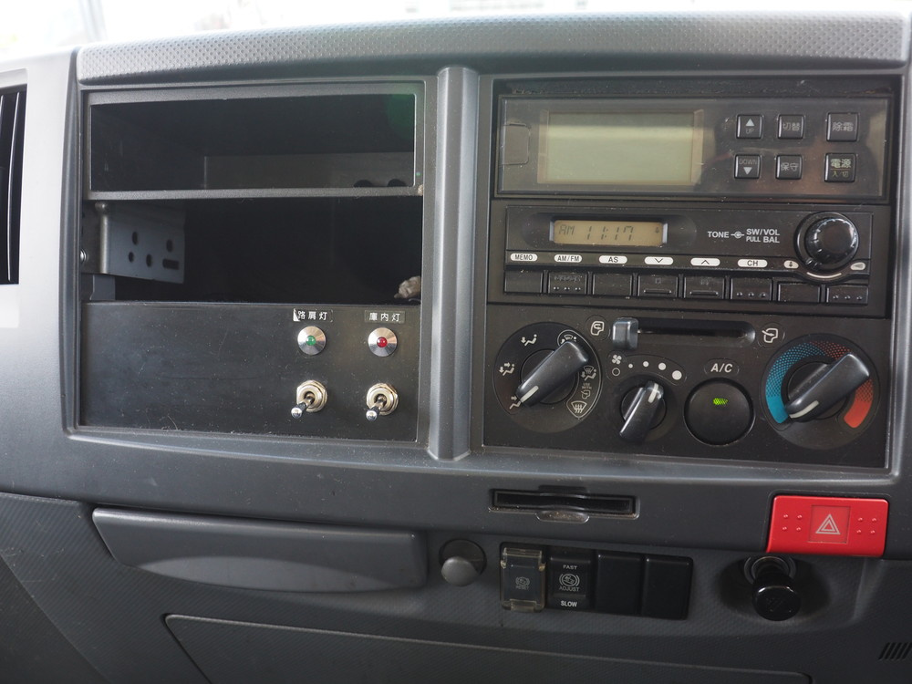 いすゞ エルフ 冷凍バン 小型 SKG-NPR85AN 年式 H23[写真32]