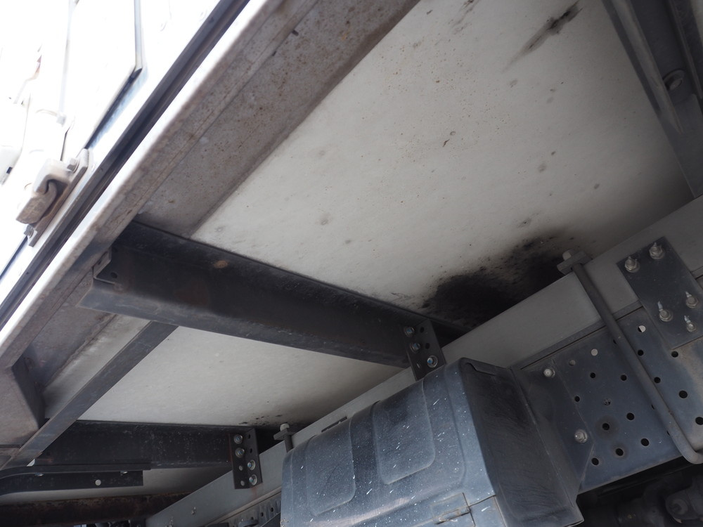 いすゞ エルフ 冷凍バン 小型 SKG-NPR85AN 年式 H23[写真39]