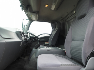 いすゞ フォワード 冷凍バン 中型 TKG-FRR90T2 年式 H27 [写真44]