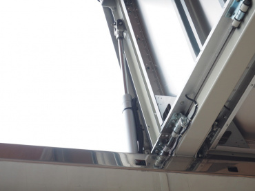 三菱ふそう スーパーグレート ウイング車 大型 QKG-FS54VZ 年式 H24 [写真15]