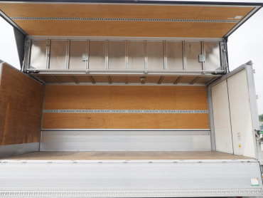 いすゞ フォワード ウイング車 中型 TKG-FRR90T2 年式 H29 [写真22]