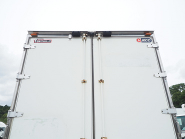 いすゞ フォワード 冷凍バン 中型 PKG-FRR90T2 年式 H21 [写真25]