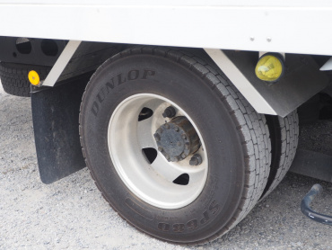 いすゞ フォワード 冷凍バン 中型 PKG-FRR90T2 年式 H21 [写真28]