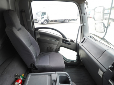 いすゞ フォワード 冷凍バン 中型 PKG-FRR90T2 年式 H21 [写真33]