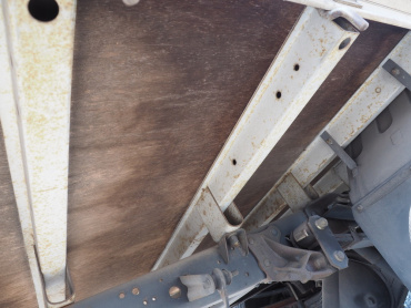 いすゞ エルフ 平ボディ 小型 KK-NPR66LR 年式 H11 [写真35]