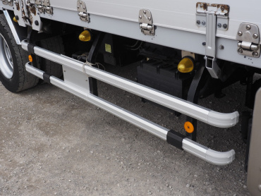 いすゞ ギガ 冷凍ウイング 大型 QKG-CYJ77A 年式 H25[写真11]