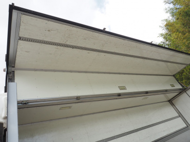 いすゞ ギガ 冷凍ウイング 大型 QKG-CYJ77A 年式 H25[写真23]