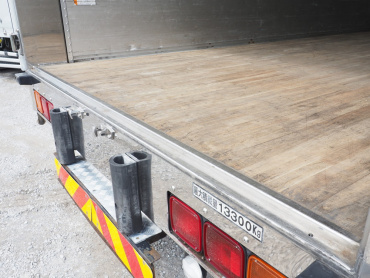 いすゞ ギガ 冷凍ウイング 大型 QKG-CYJ77A 年式 H25[写真34]