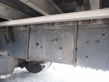 いすゞ ギガ 冷凍ウイング 大型 QKG-CYJ77A 年式 H25[写真56]