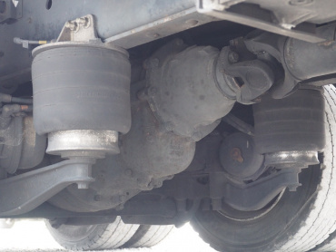 いすゞ ギガ 冷凍ウイング 大型 QKG-CYJ77A 年式 H25[写真51]