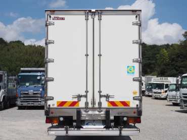 いすゞ ギガ 冷凍バン 大型 QKG-CYJ77A 年式 H27 [写真06]