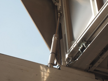 いすゞ ギガ ウイング車 大型 LKG-CYJ77A 年式 H24 [写真16]