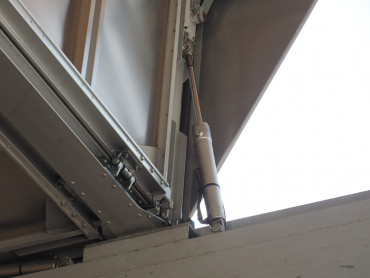 いすゞ ギガ ウイング車 大型 LKG-CYJ77A 年式 H24 [写真11]