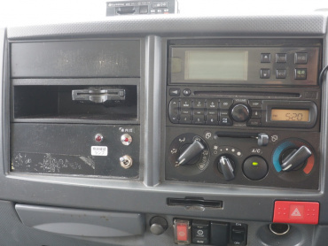 いすゞ エルフ 冷凍バン 小型 SKG-NPR85AN 年式 H24 [写真23]