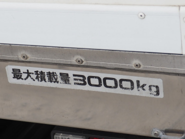 いすゞ エルフ 冷凍バン 小型 SKG-NPR85AN 年式 H24 [写真19]