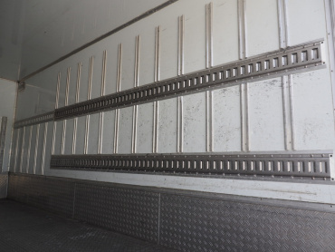 いすゞ エルフ 冷凍バン 小型 SKG-NPR85AN 年式 H23 [写真21]