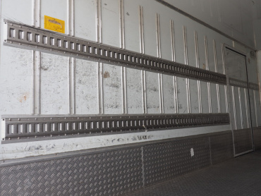 いすゞ エルフ 冷凍バン 小型 SKG-NPR85AN 年式 H23 [写真20]