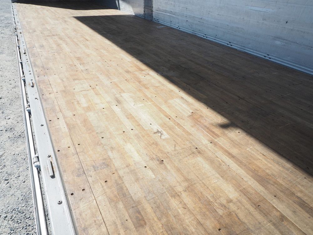 いすゞ ギガ ウイング車 大型 LKG-CYJ77A 年式 H24[写真21]