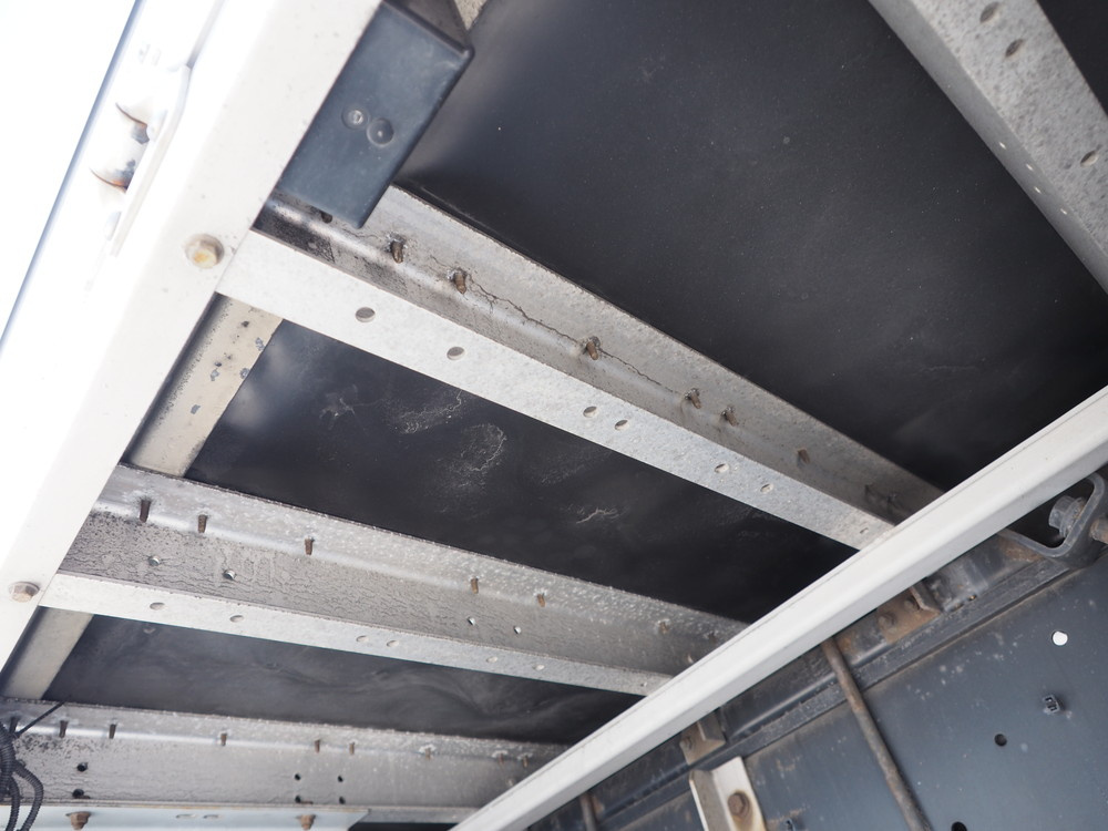 いすゞ ギガ ウイング車 大型 LKG-CYJ77A 年式 H24[写真51]