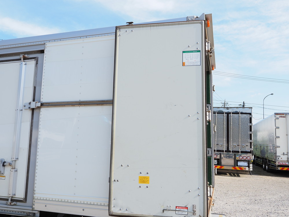 いすゞ エルフ バン車 小型 TRG-NLR85AN 年式 H27[写真28]