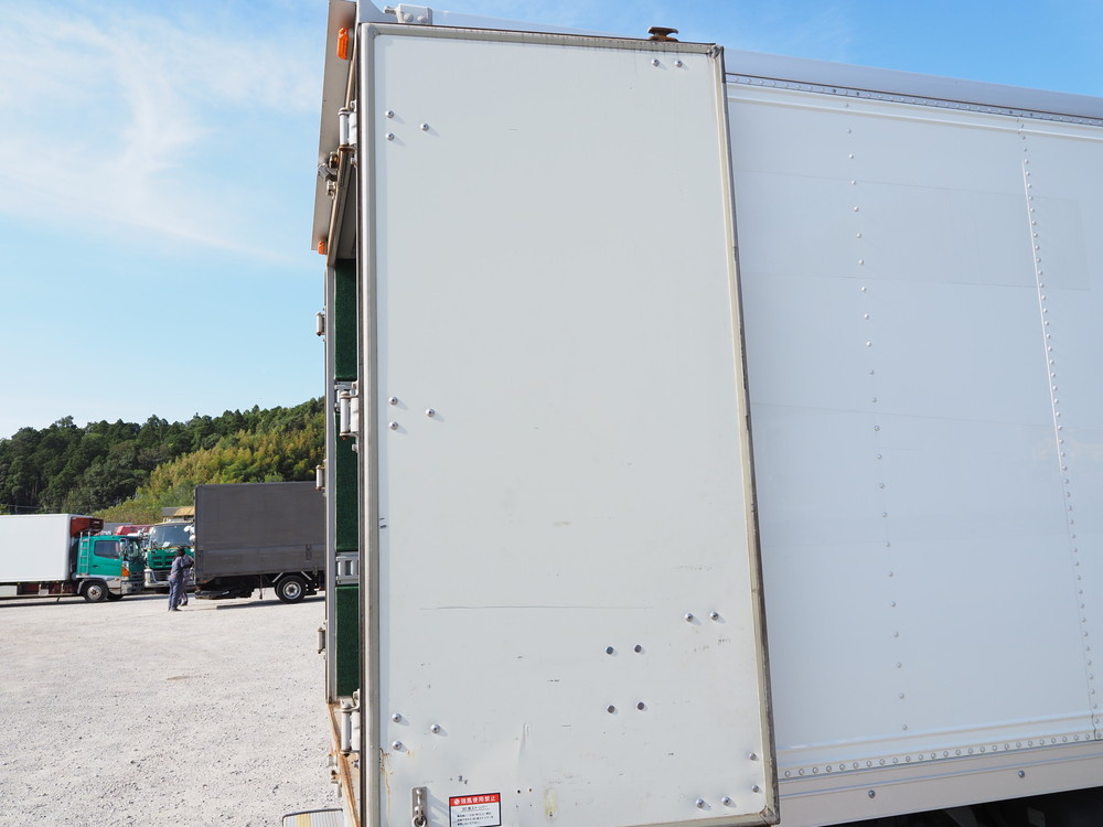 いすゞ エルフ バン車 小型 TRG-NLR85AN 年式 H27[写真27]