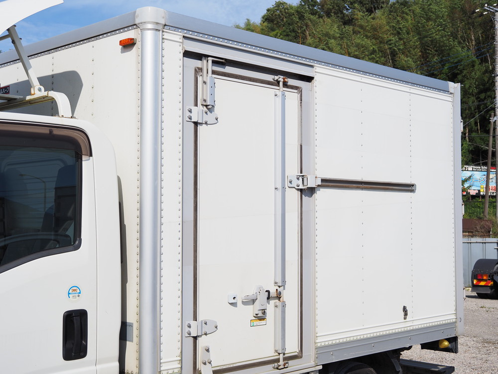 いすゞ エルフ バン車 小型 TRG-NLR85AN 年式 H27[写真14]