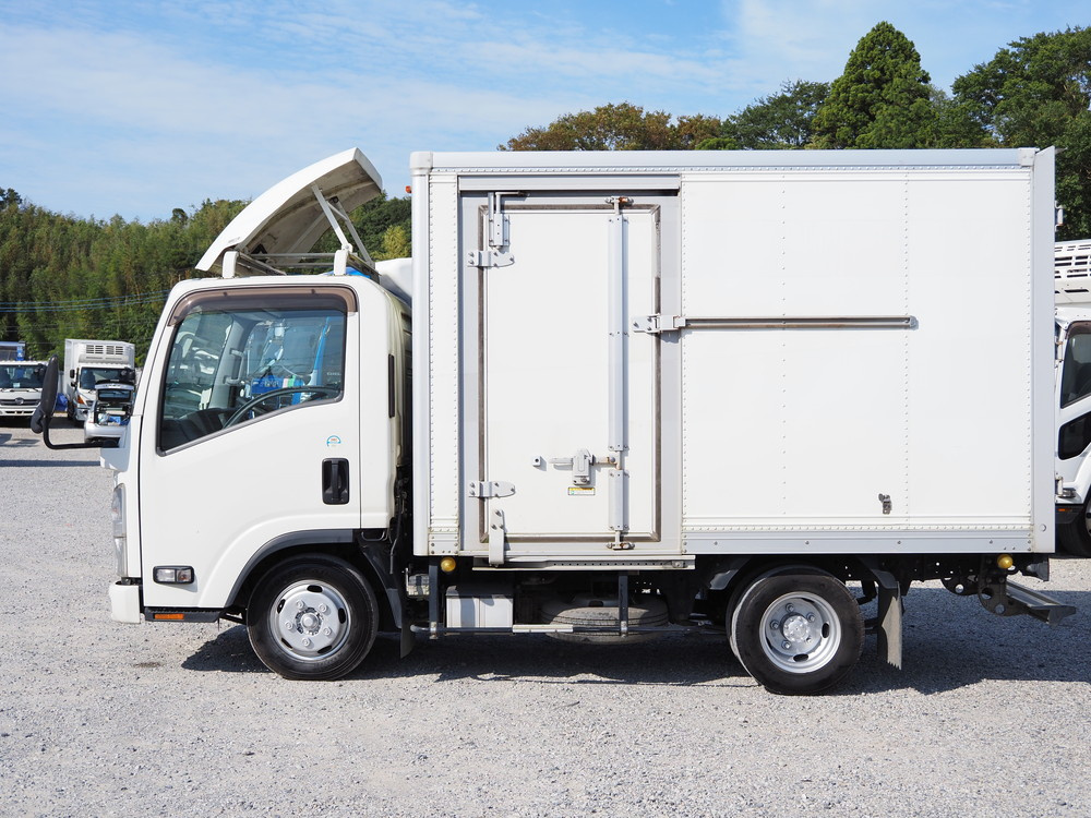 いすゞ エルフ バン車 小型 TRG-NLR85AN 年式 H27[写真13]