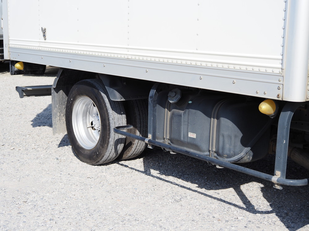 いすゞ エルフ バン車 小型 TRG-NLR85AN 年式 H27[写真11]