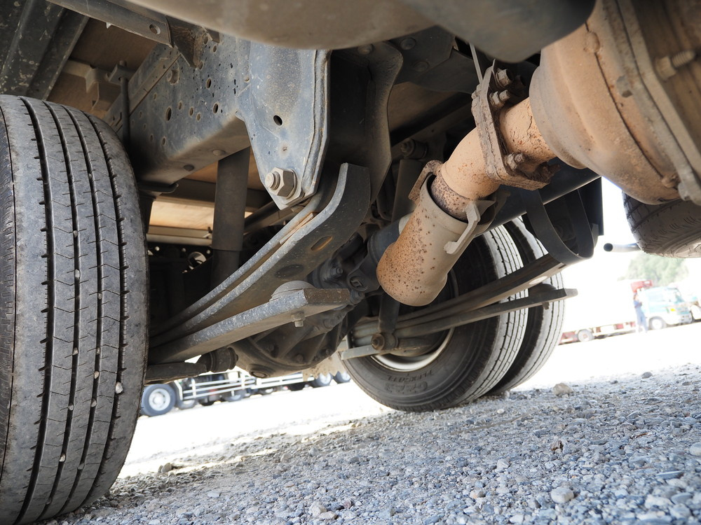 いすゞ エルフ バン車 小型 TRG-NLR85AN 年式 H27[写真42]
